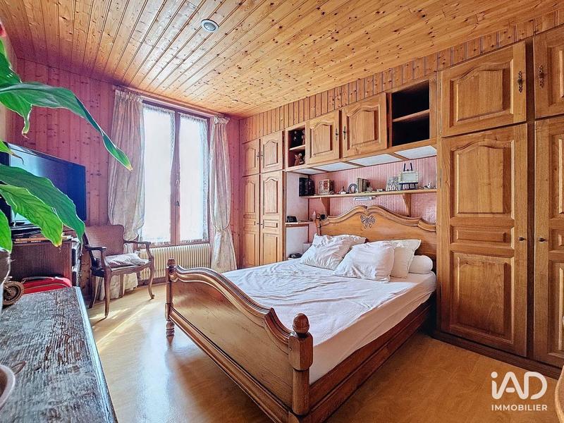 Maison - 143 m² - 7 pièces