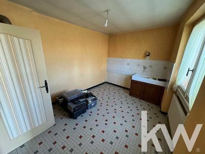 Maison - 268 m² - 9 pièces