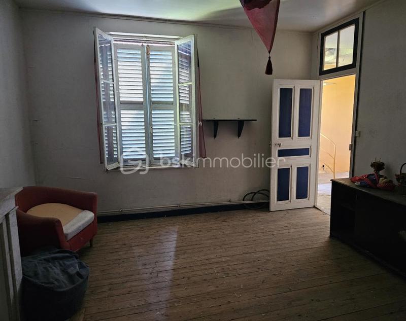 Maison ancienne - 195 m² - 5 pièces