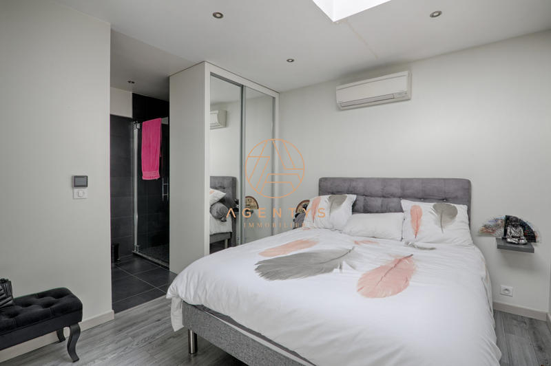 Entrepôt - 150 m² - 3 pièces