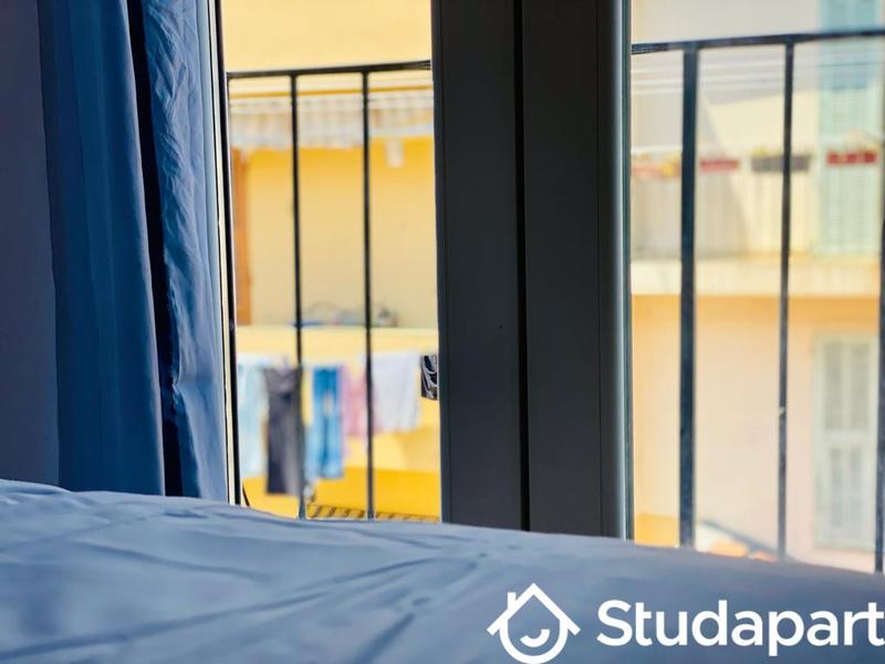 Chambre - 9 m² - 1 pièce