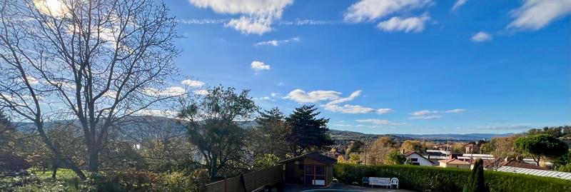 Maison - 160 m² - 5 pièces