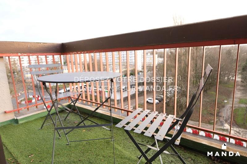 Chambre - 11 m² - 5 pièces