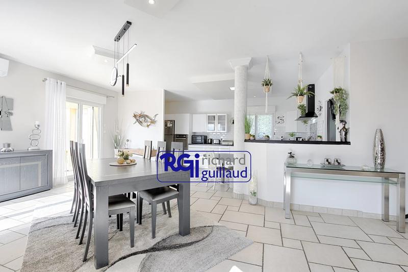 Villa - 190 m² - 5 pièces