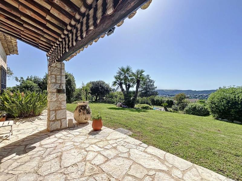 Villa - 180 m² - 5 pièces