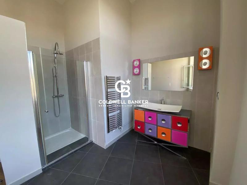 Appartement - 128 m² - 5 pièces