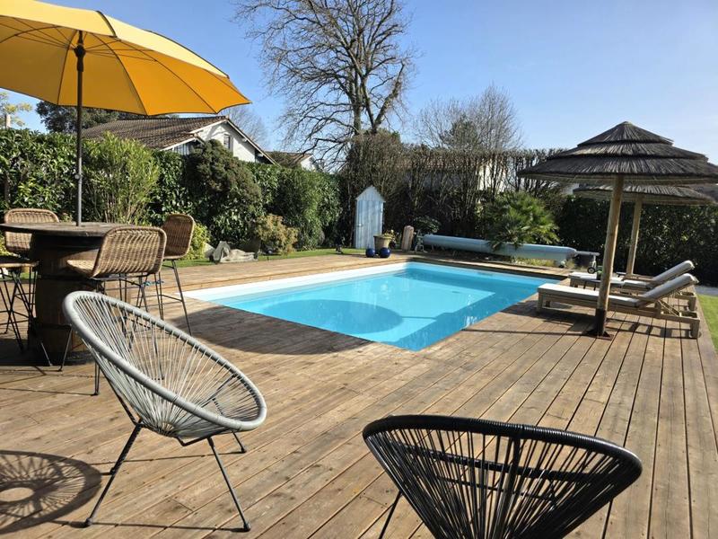 Maison - 186 m² - 7 pièces