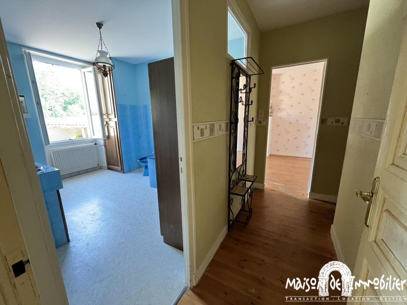 Maison - 210 m² - 6 pièces