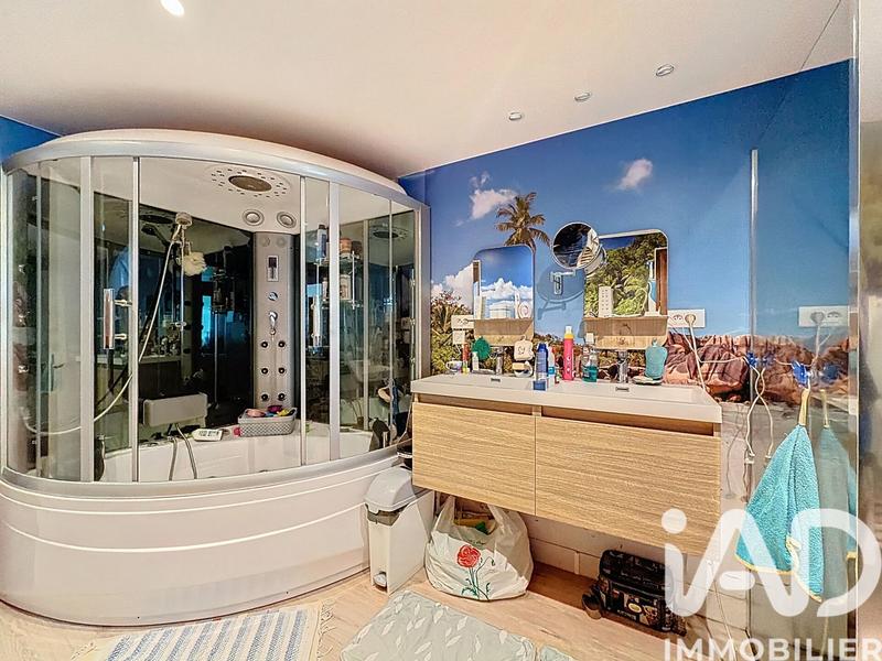 Maison - 120 m² - 4 pièces