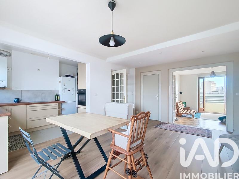 Appartement - 75 m² - 4 pièces