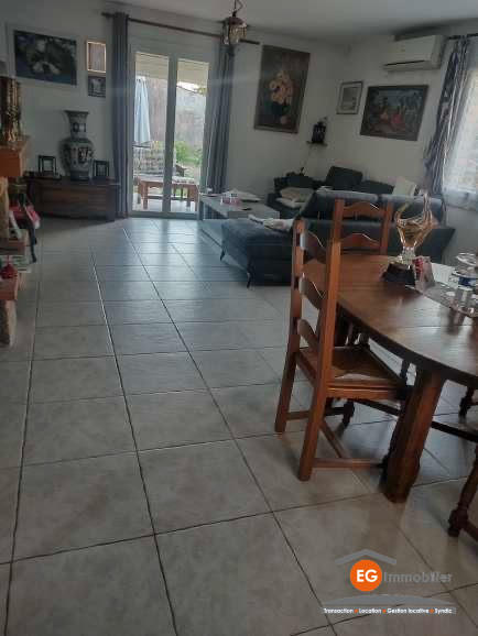 Maison - 90 m² - 3 pièces