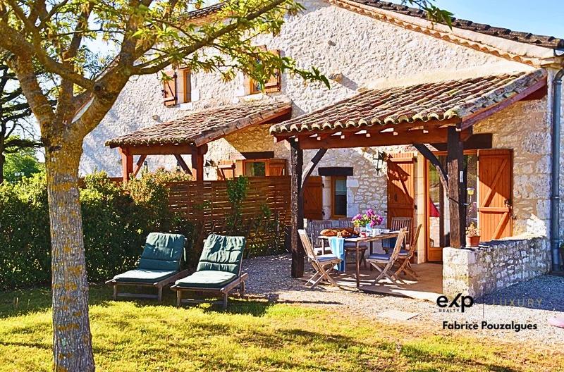 Propriété - 715 m² - 29 pièces