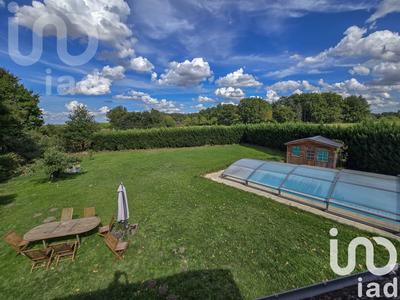 Maison - 240 m² - 7 pièces