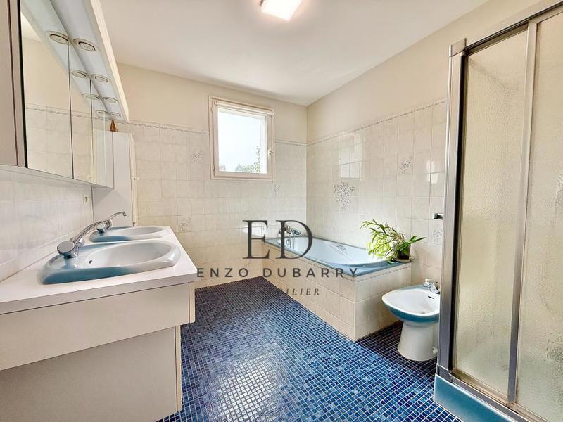 Maison - 107 m² - 5 pièces