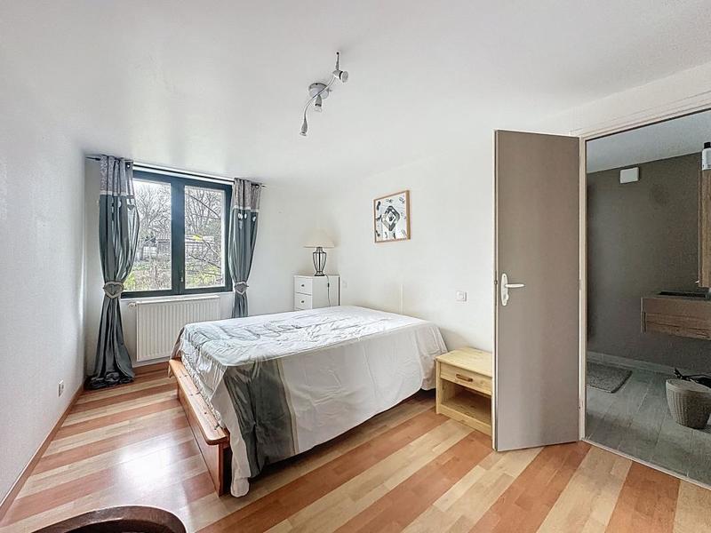 Maison - 210 m² - 5 pièces