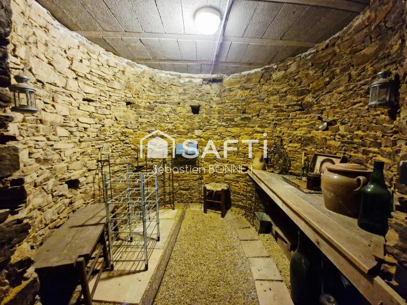 Maison - 160 m² - 9 pièces