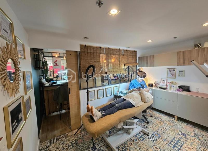 Local commercial - 32 m² - 2 pièces