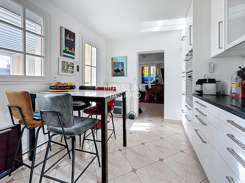 Villa - 187 m² - 6 pièces