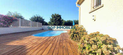 Maison - 145 m² - 5 pièces