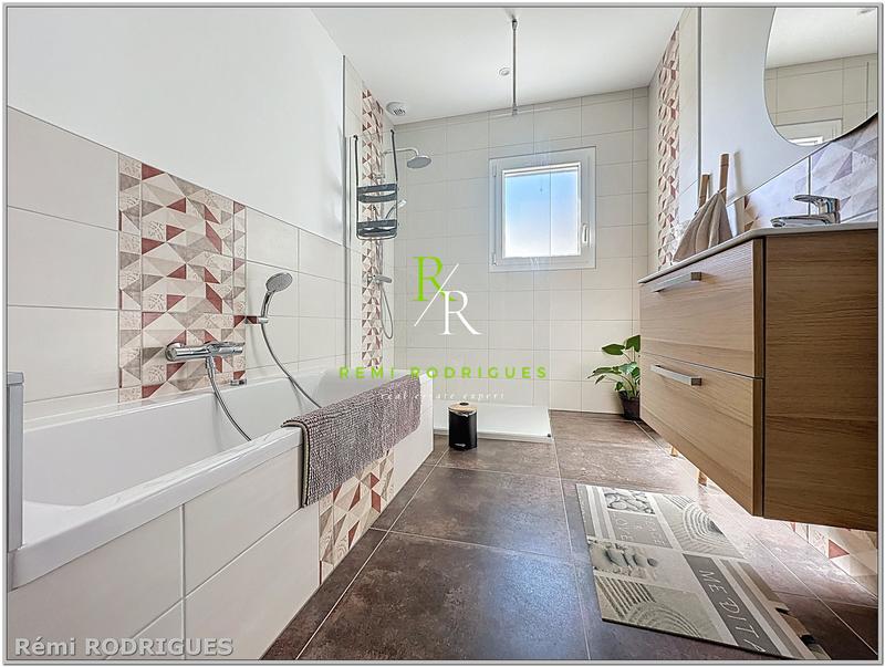 Maison - 130 m² - 6 pièces