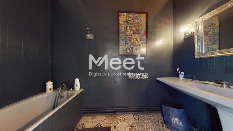 Propriété - 425 m² - 9 pièces