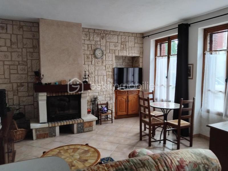 Maison de village - 80 m² - 4 pièces