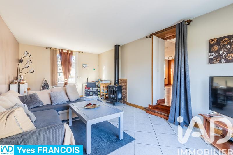 Maison - 98 m² - 5 pièces