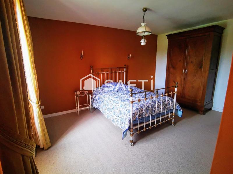 Maison - 140 m² - 7 pièces