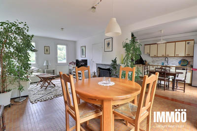 Maison - 90 m² - 4 pièces