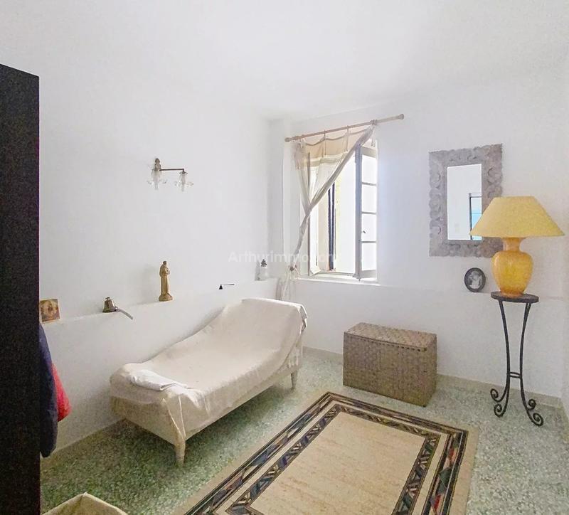 Maison - 107 m² - 7 pièces