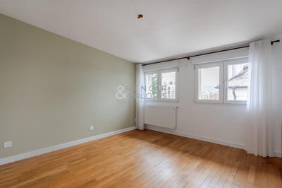 Appartement - 103 m² - 5 pièces