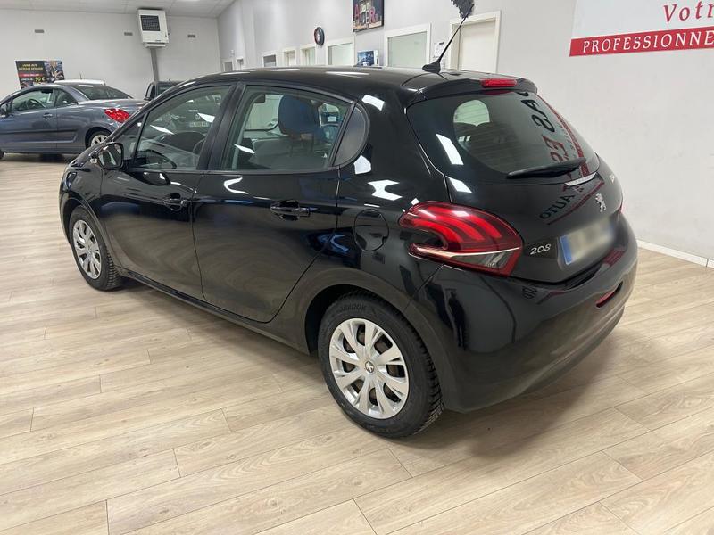 Peugeot 208 1.6 Hdi 75 Ch Active 05 P