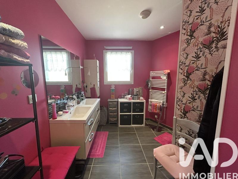 Maison - 102 m² - 4 pièces