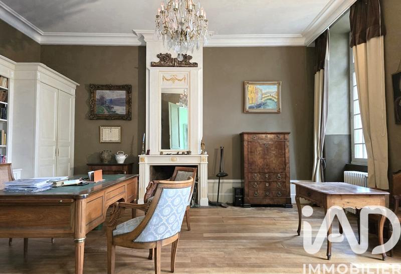 Maison - 495 m² - 10 pièces