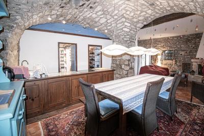 Maison en pierre - 180 m² - 6 pièces