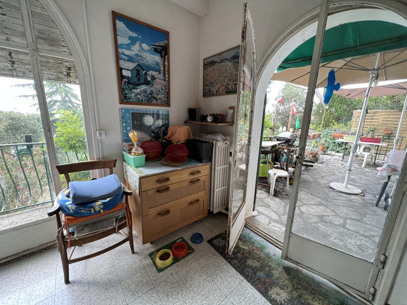 Maison - 234 m² - 9 pièces