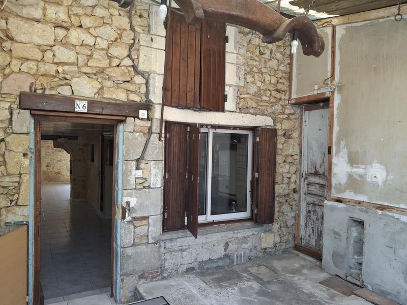 Maison traditionnelle - 90 m² - 3 pièces