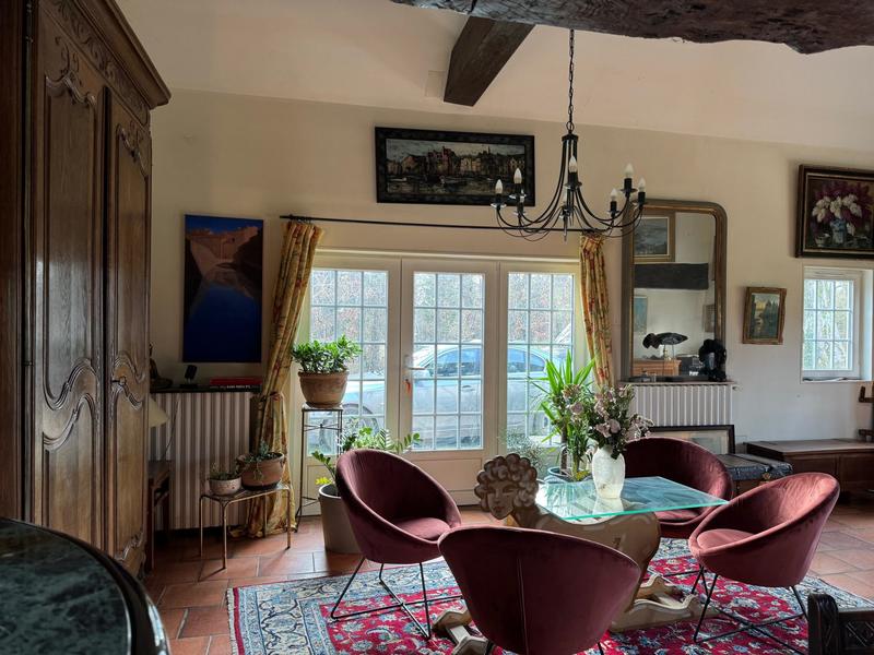 Maison - 210 m² - 8 pièces