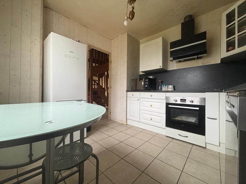 Maison - 97 m² - 6 pièces