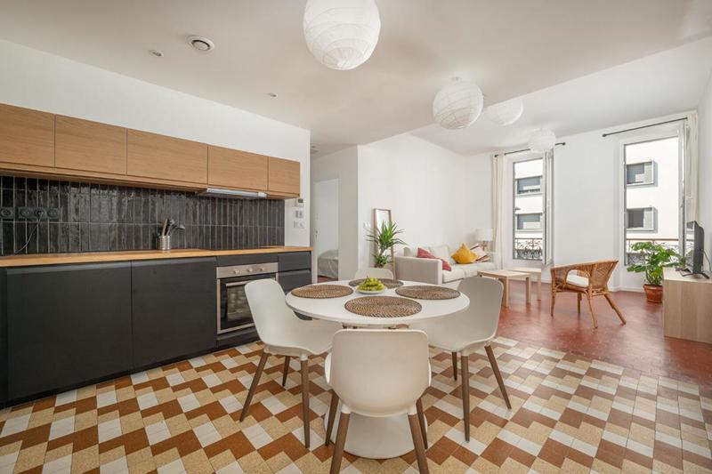 Appartement - 92 m² - 5 pièces