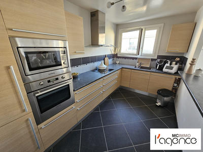 Appartement - 81 m² - 3 pièces