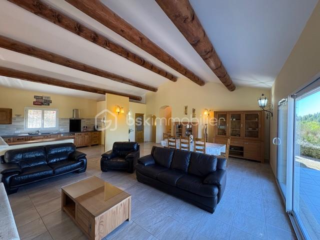 Château - 180 m² - 6 pièces