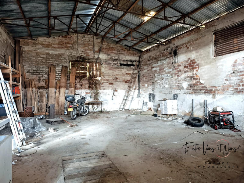 Maison - 219 m² - 8 pièces