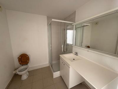 Studio - 26 m² - 2 pièces