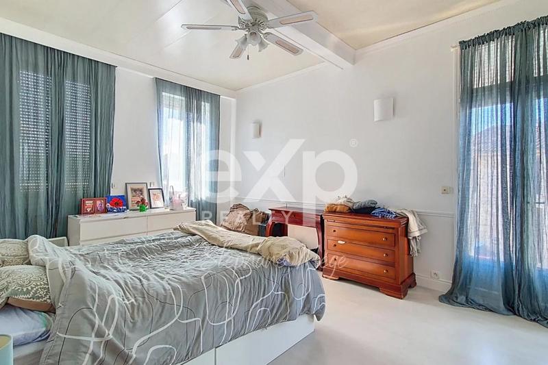 Maison de ville - 173 m² - 6 pièces