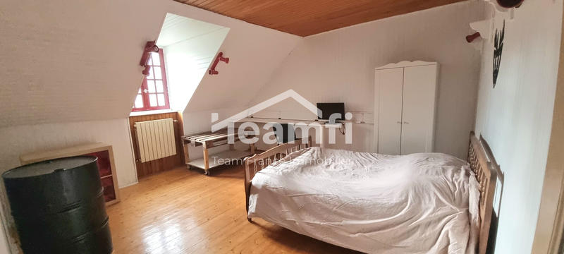 Maison - 245 m² - 7 pièces