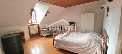 Maison - 245 m² - 7 pièces