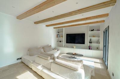 Villa - 192 m² - 8 pièces