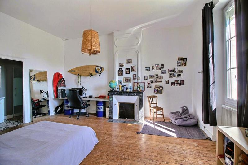 Maison - 211 m² - 6 pièces