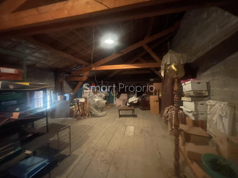 Propriété - 222 m² - 7 pièces